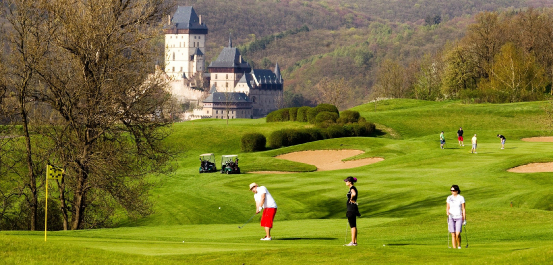 Golf_Resort_Karlstejn_02.jpg